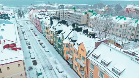 Huvilakatu-Straße-In-Helsinki,-Finnland-An-Einem-Kalten-Wintertag