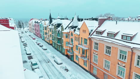 Calle-Huvilakatu-En-Helsinki,-Finlandia,-En-Un-Frío-Día-De-Invierno