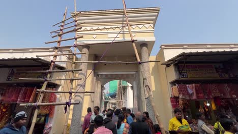 The-under-construction-newly-made-Kalighat-temple-gate-in-Kolkata