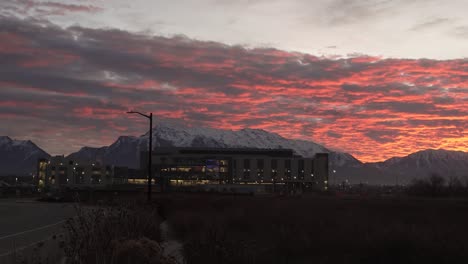 The-future-Primary-Children's-Hospital-construction-site-in-Lehi,-Utah-at-dawn