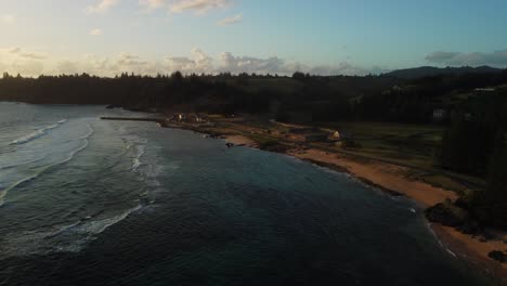 Kingston-Norfolk-Island-revealed-by-rising-Drone-Sunset,-UNESCO-World-Heritage