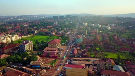 Stau-Auf-Der-Straße-In-Der-Stadt-Kampala-In-Uganda