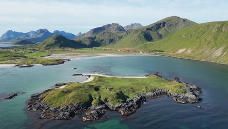 Natur-Und-Strände-Der-Lofoten-Inseln-Im-Sommer-In-Norwegen,-Skandinavien---4K-Luftaufnahme