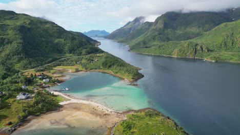 Lofoten-Inseln-Fjord-Und-Naturlandschaft-Im-Sommer-Im-Tengelfjord,-Norwegen---4K-Luftaufnahme