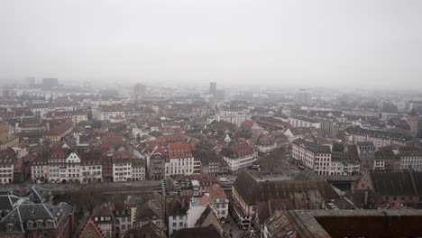 Ein-Panoramablick-Auf-Die-Stadt-Straßburg-In-Frankreich-Vom-Aussichtspunkt-Der-Straßburger-Kathedrale-Aus