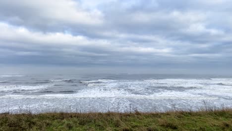 Rough-choppy-waves-coming-into-shore-from-the-North-Sea---North-East-England
