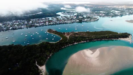 Noosaville-Town-And-Noosa-River-Mouth-In-The-Shire-of-Noosa,-Queensland,-Australia