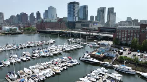 Drone-shot-of-a-boating-marina-in-Boston,-Massachusetts