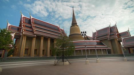 Wat-Ratchabophit-Tempel-In-Bangkok,-Thailand