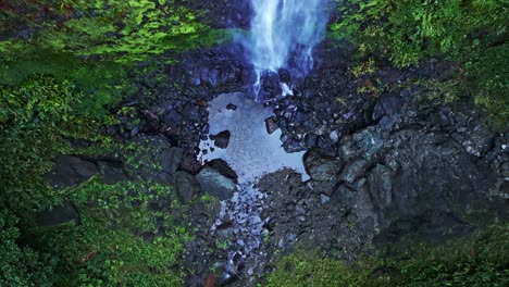 Luftaufnahme-Von-Oben-Nach-Unten-über-Dem-Wasserfall-Salto-Del-Rodeo-In-Der-Dominikanischen-Republik