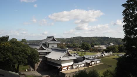 Vista-Al-Castillo-De-Kanazawa,-Prefectura-De-Ishikawa,-Japón.