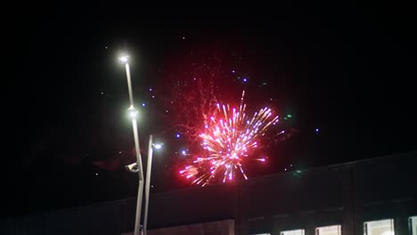4K-New-year's-eve-fireworks-celebration-fireworks-background
