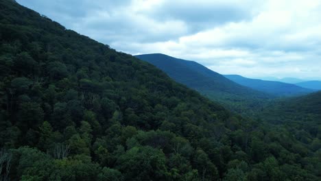 Drone-footage-of-a-stunning-spring-day-in-the-timeless-Appalachian-mountains