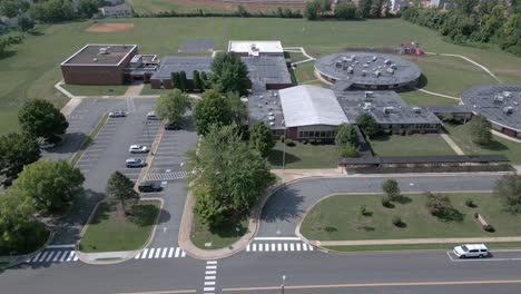 Drone-Flying-By-Catoctin-Elementary-School,-Leesburg-Va