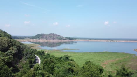 Drone-shot-of-Aliyar-Reservoir-and-dam,-Coimbatore,-Tamil-Nadu,-South-India