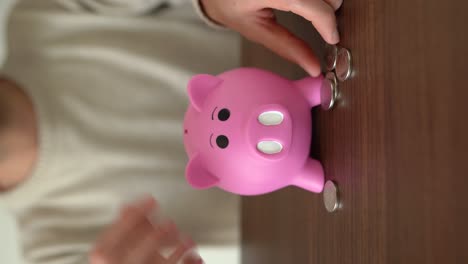 Concept-of-saving-money-in-a-piggy-bank