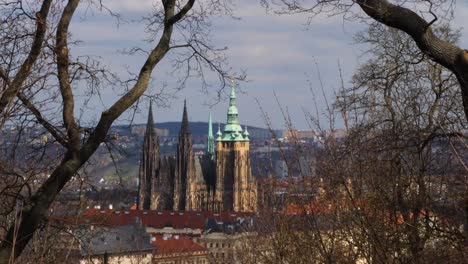 Saint-Vitus-Cathedral-in-Prague,-Czech-Republic-viewed-from-the-Petřín-hill