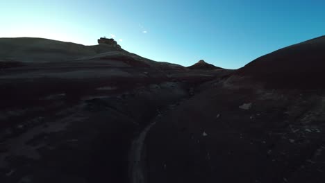 Aerial-FPV-Flying-Over-Bentonite-Hills-During-Sunset-Spectacular-Place-to-Visit-In-Utah