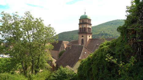 Kirche-Von-Kayserberg-Im-Frühherbst