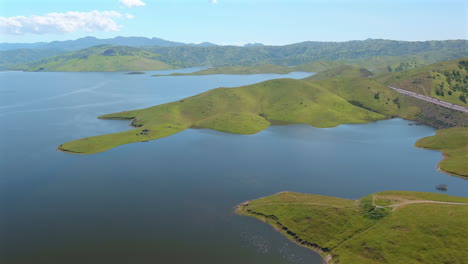 Luftaufnahme-Des-San-Luis-Reservoirs-In-Merced,-Kalifornien