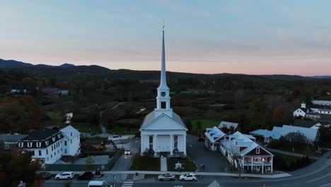 Stowe-Community-Church-A-Non-denominational-Church-In-Stowe,-Vermont,-United-States