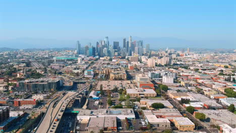 Downtown-Los-Angeles-on-a-Clear-Blue-Sky-Day,-Aerial