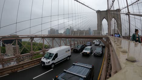 Brooklyn-Bridge-Traffic-Timelapse---New-York-City
