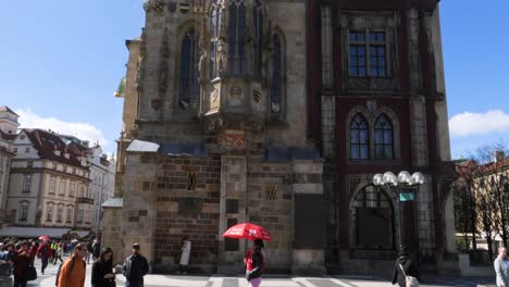 Antigua-Torre-Del-Ayuntamiento-En-Praga,-República-Checa