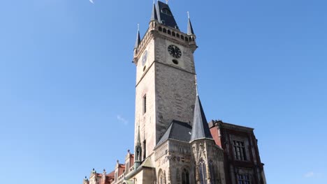 Alter-Rathausturm-Und-Astronomische-Uhr-Prag,-Tschechische-Republik