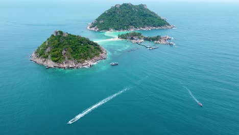 Nang-Yuan-island,-popular-destination-for-snorkeling-and-diving-enthusiasts