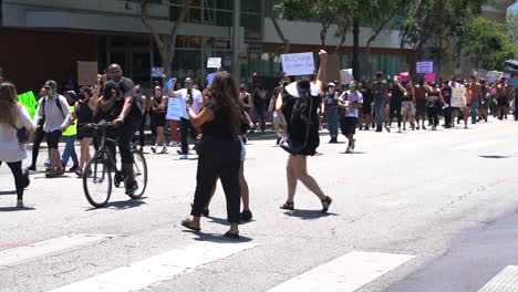 Las-Vidas-Negras-Importan-Protesta-En-Los-Ángeles,-California,-EE.UU.