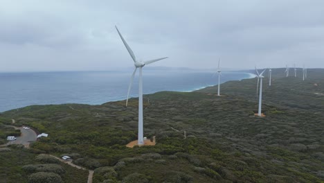 Nachhaltiger-Windpark,-Der-Erneuerbare-Energie-Produziert