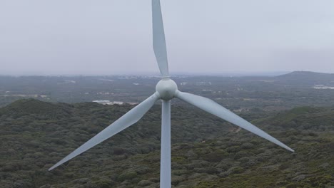 Wind-farm-turbine-spinning-producing-energy