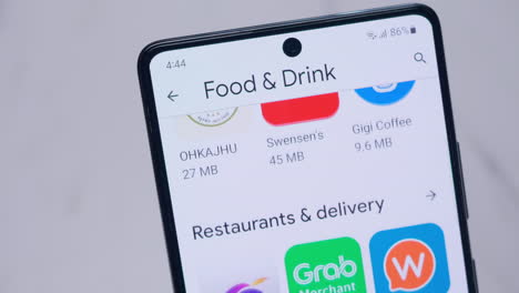 Food-and-Drink-App-Installation-Symbol-on-Digital-Display