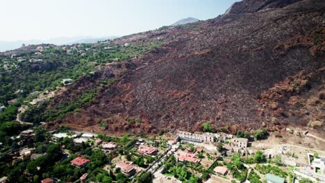 Verbrannter-Wald,-Aufgenommen-Mit-Drohne-Nach-Einem-Waldbrand-In-Sizilien-In-Den-Bergen