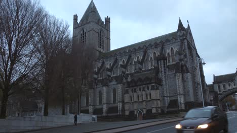 Exterior-view-of-the-cathedral-in-Dublin-city,-Ireland