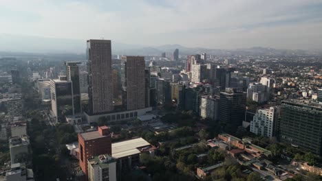 Aerial-Tour-of-Polanco-District,-Miguel-Hidalgo,-Mexico-City