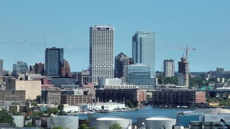 Milwaukee-skyline