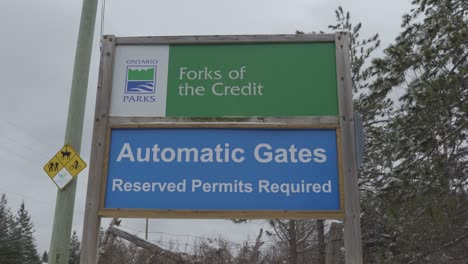 Closeup-Of-Signs-At-Folks-Of-The-Credit-Provincial-Park-During-Winter