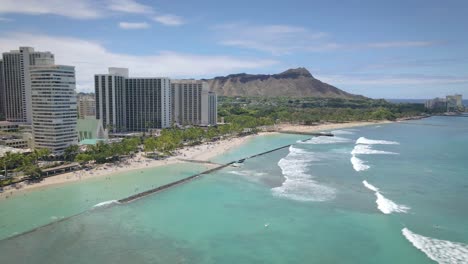 Vista-Aérea-De-La-Playa-De-Waikiki-En-Honolulu-Hawai