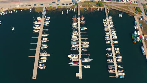 Yachts-moored-in-the-luxurious-marina