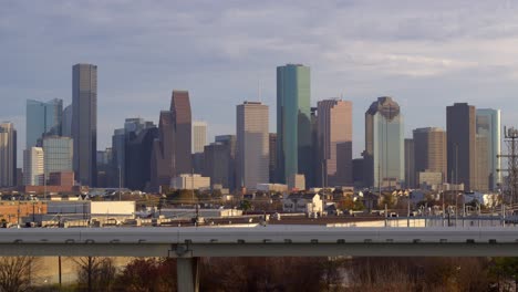 Ascending-shot-of-downtown-Houston,-Texas