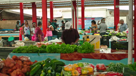Mercado-De-Agricultores-Locales-En-Victoria,-Isla-Mahè,-Seychelles