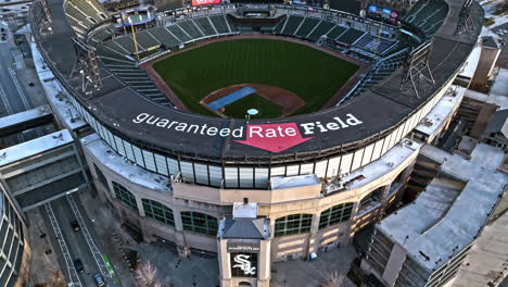 Flying-over-the-Guaranteed-Rate-Field,-autumn-day-in-sunny-Chicago---Aerial-view