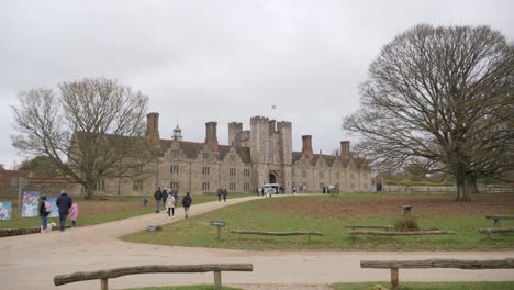 Knole-castle-in-cloudy-day