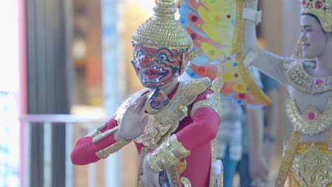 Kulturelle-Straßenkünstler-In-Patong-In-Phuket,-Thailand