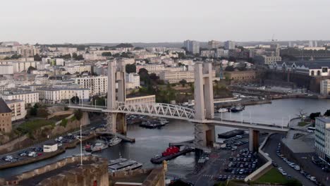 Brest-Brücke-In-Frankreich