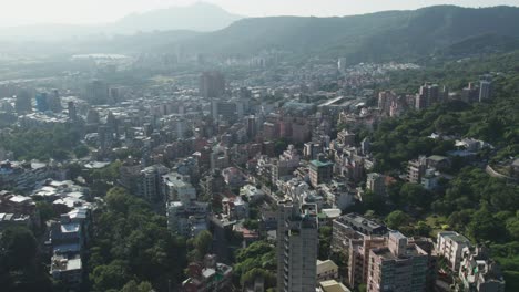 Sunny-Day-Aerial-View-of-Xinbeitou,-Taipei