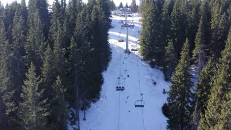 View-of-a-ski-lift-in-a-Pamporovo-winter-resort-in-Bulgaia