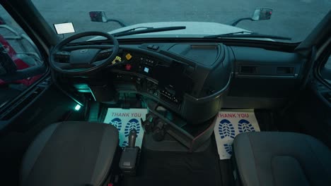 Inside-of-Semi-Truck-Cab